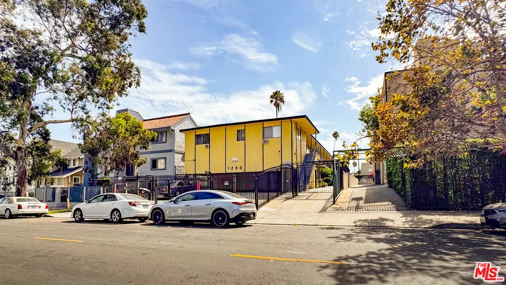 1240 S Norton Avenue, Los Angeles, CA — listing photo 1