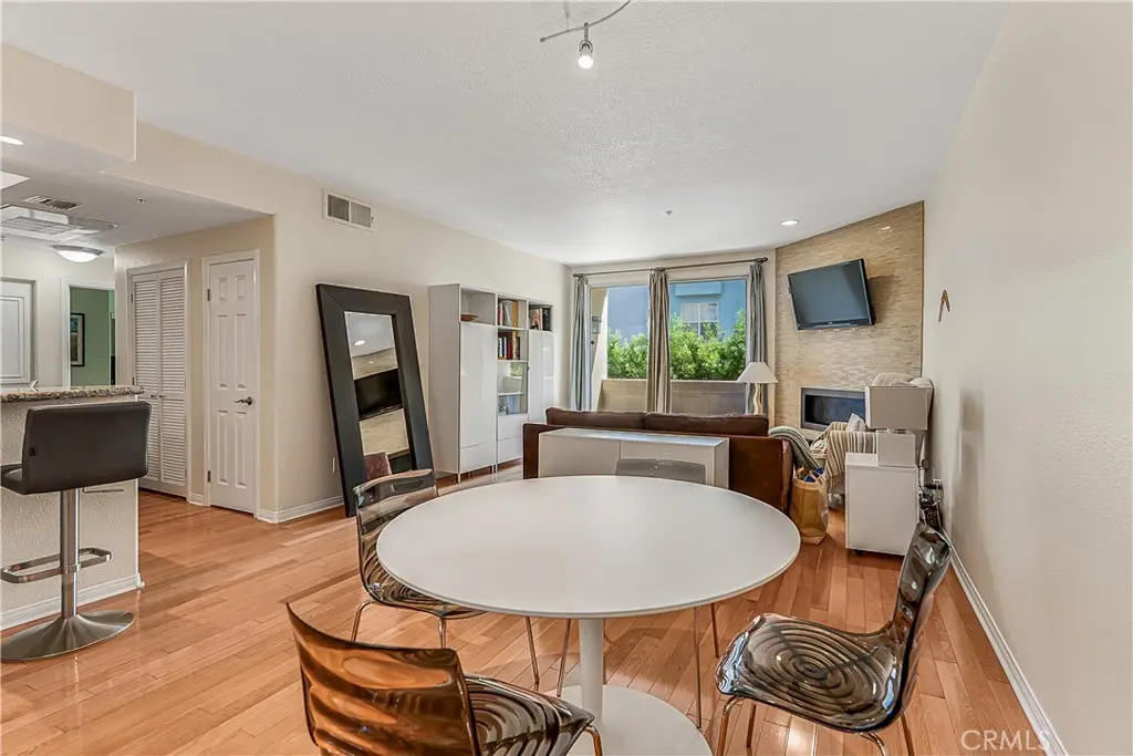 16940 Chatsworth Street 211, Granada Hills, CA — listing photo 1