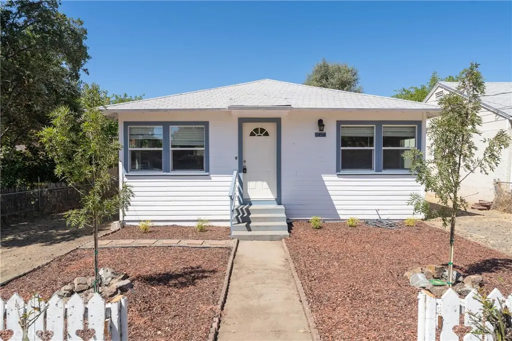 6454 11th, Lucerne, CA — listing photo 1