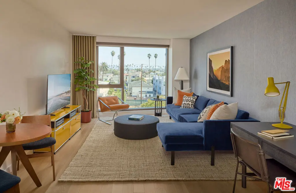 Residential Lease for rent at 700 Broadway 439, Santa Monica, Los Angeles County, CA featuring 2 beds and 2 baths