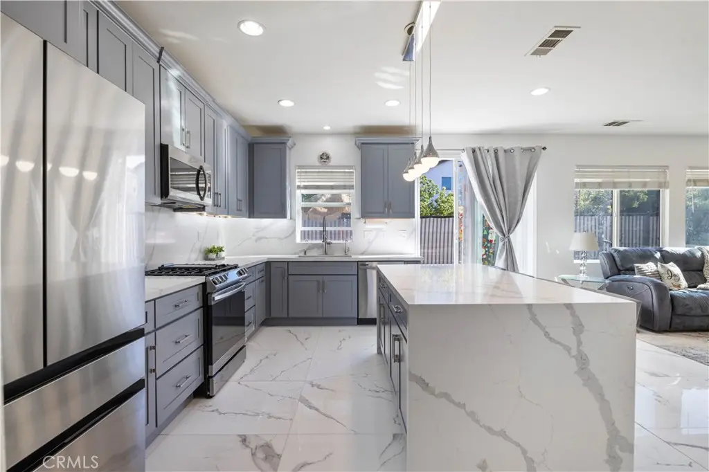 Single Family Residence for sale at 25090 Acorn Court, Corona, CA featuring 3 beds and 3 baths