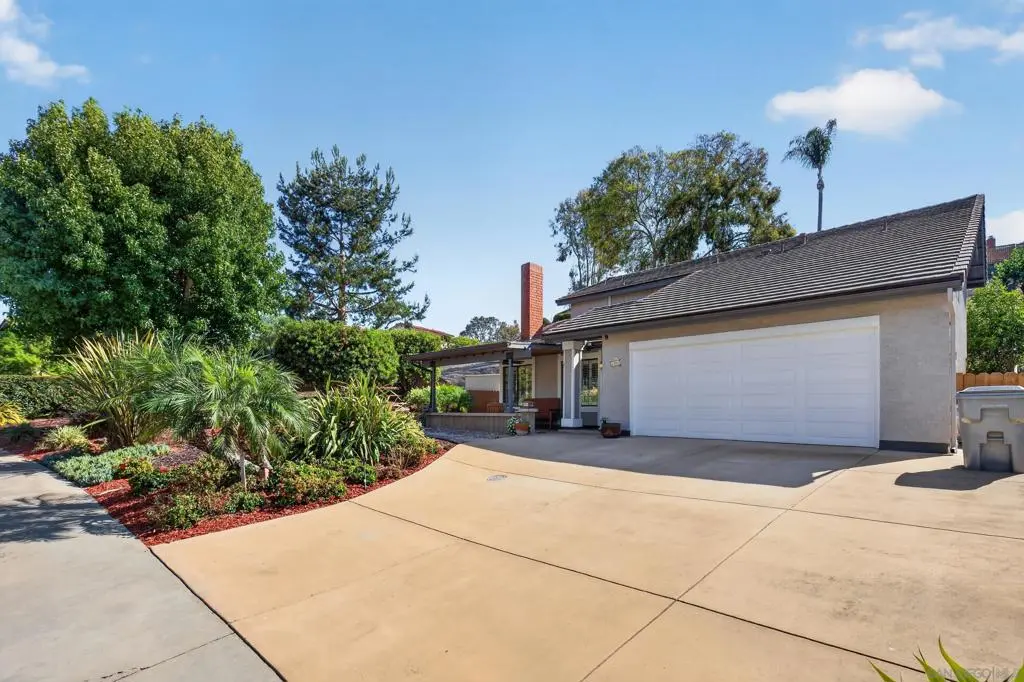 Residential Lease for rent at 13962 Barrymore St, San Diego, San Diego County, CA featuring 5 beds and 3 baths