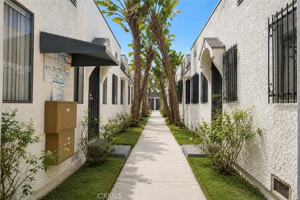 526 534 W 47th St, Los Angeles, CA — listing photo 1