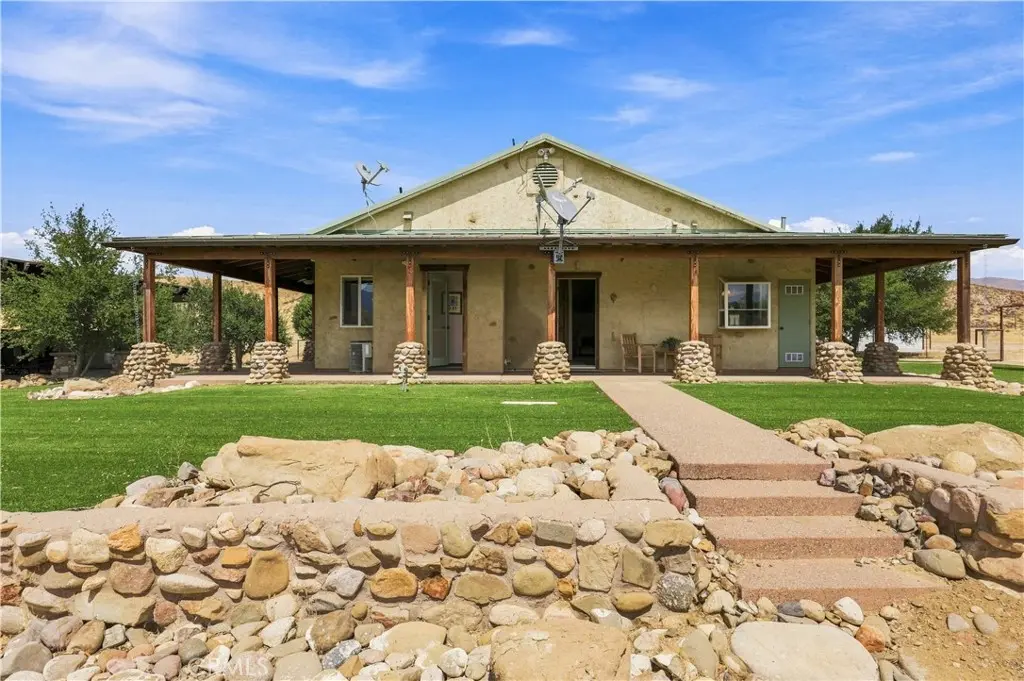 13750 Cuyama Highway, Santa Margarita, CA — listing photo 1