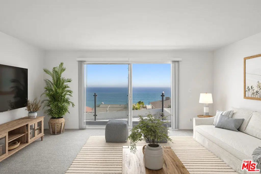18203 Coastline Drive 2, Malibu, CA — listing photo 1