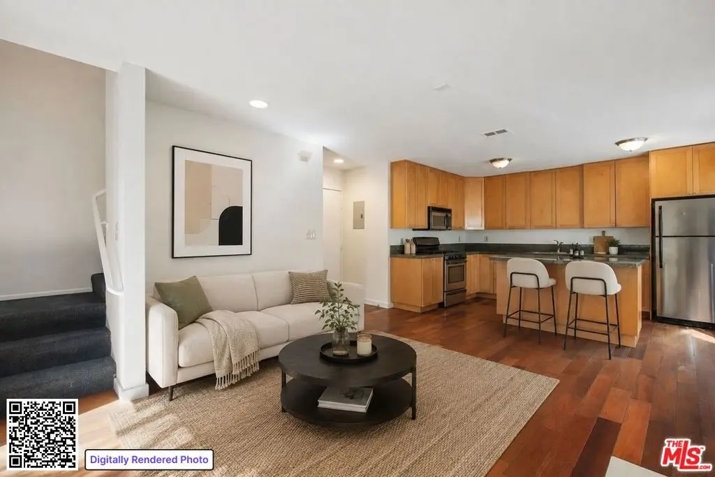 Residential Lease for rent at 937 Wilcox Avenue 7, Los Angeles, Los Angeles County, CA featuring 2 beds and 2 baths