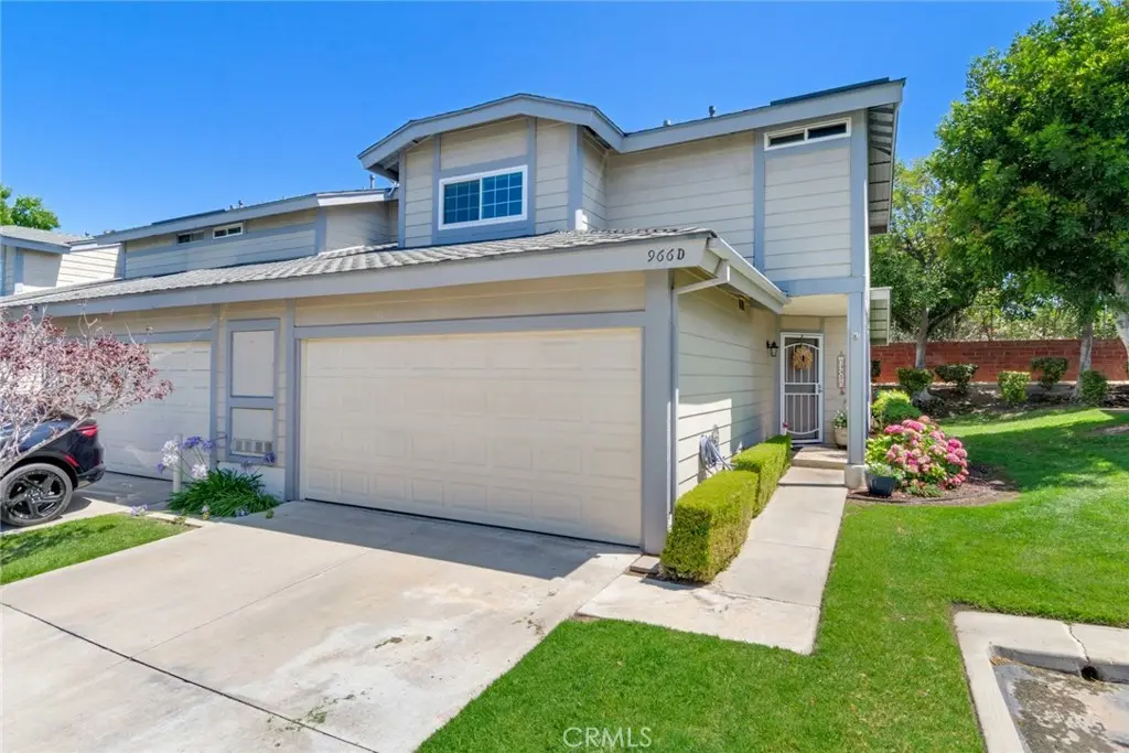 Townhouse for sale at 966 Michael D, Corona, CA featuring 3 beds and 3 baths
