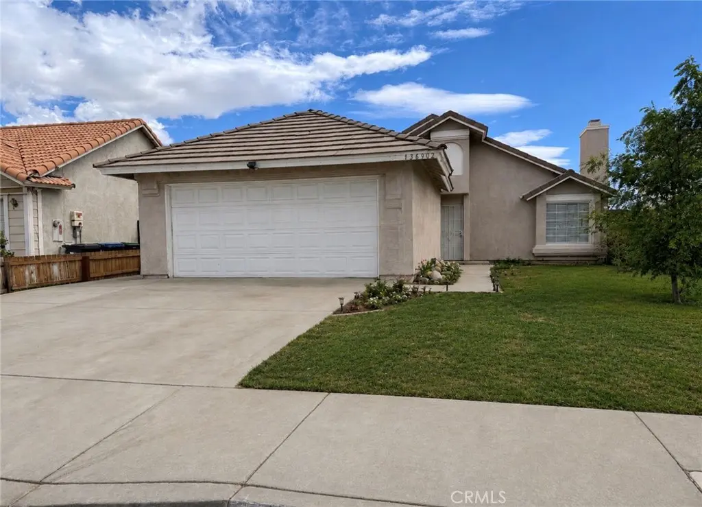 36902 Goldenview, Palmdale, CA — listing photo 1