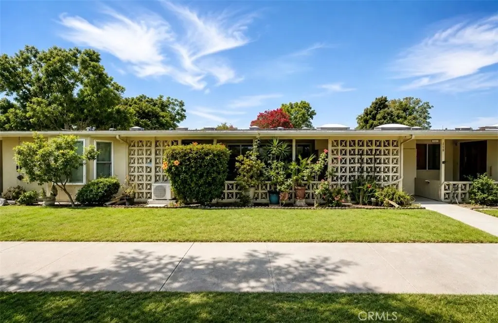 13311 Twin Hills Dr., M12-55E, Seal Beach, CA — listing photo 1