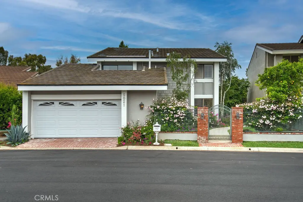 Residential Lease for rent at 5021 Corkwood Lane, Irvine, Orange County, CA featuring 5 beds and 3 baths