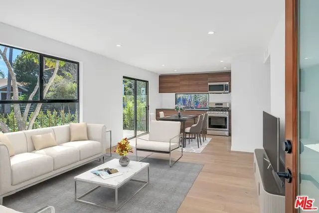 545 San Juan 3, Venice, CA — listing photo 1