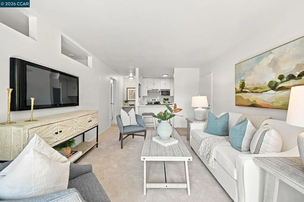 Condominium for sale at 1435 Marchbanks 7, Walnut Creek, CA featuring 1 bed and 1 bath