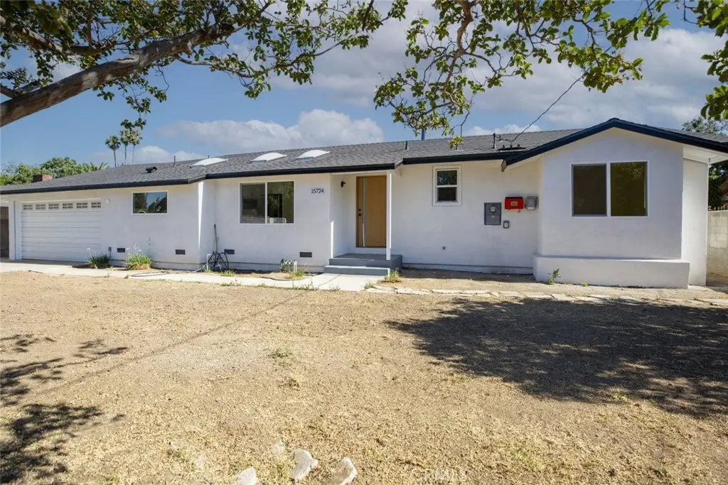 15724 Chase Street, North Hills, CA — listing photo 1