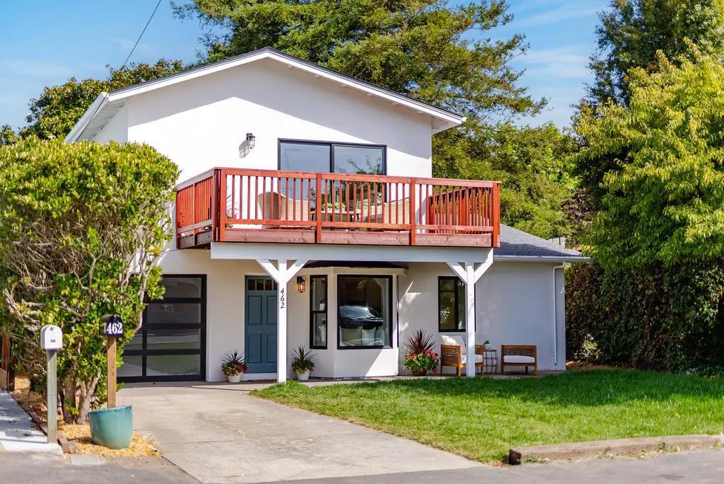 Single Family Residence for sale at 462 Hampstead Way, Santa Cruz, CA featuring 3 beds and 2 baths