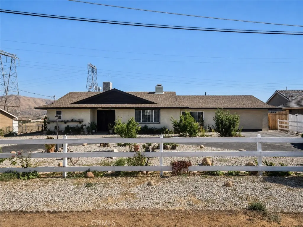 18509 Yuba, Hesperia, CA — listing photo 1
