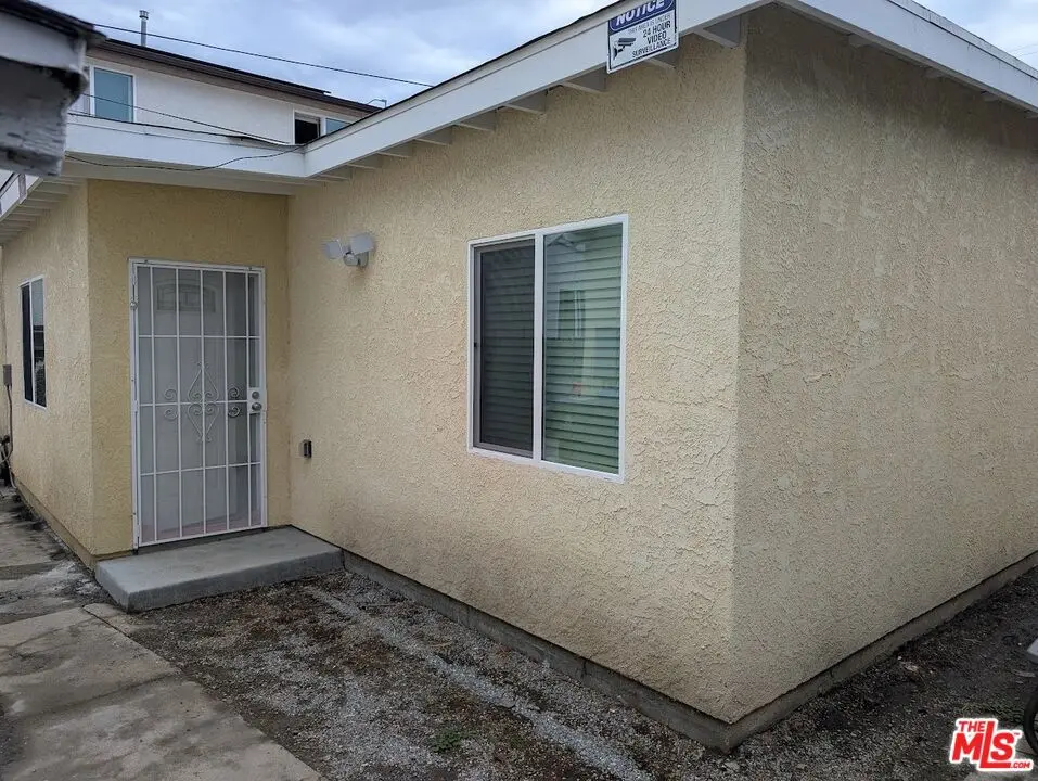 Apartment for rent at 416 E 101st Street, Los Angeles, CA featuring 1 bed and 1 bath