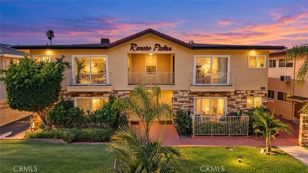 Condominium for sale at 1122 W Huntington Drive 7, Arcadia, CA featuring 3 beds and 2 baths