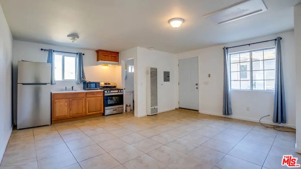 1478 W 29th Street #2, Los Angeles, CA — listing photo 1