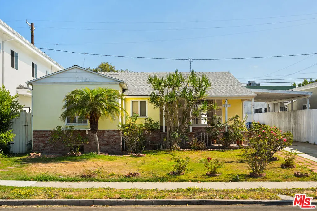 Single Family Residence for sale at 8511 Melvil Street, Los Angeles, CA featuring 3 beds and 2 baths