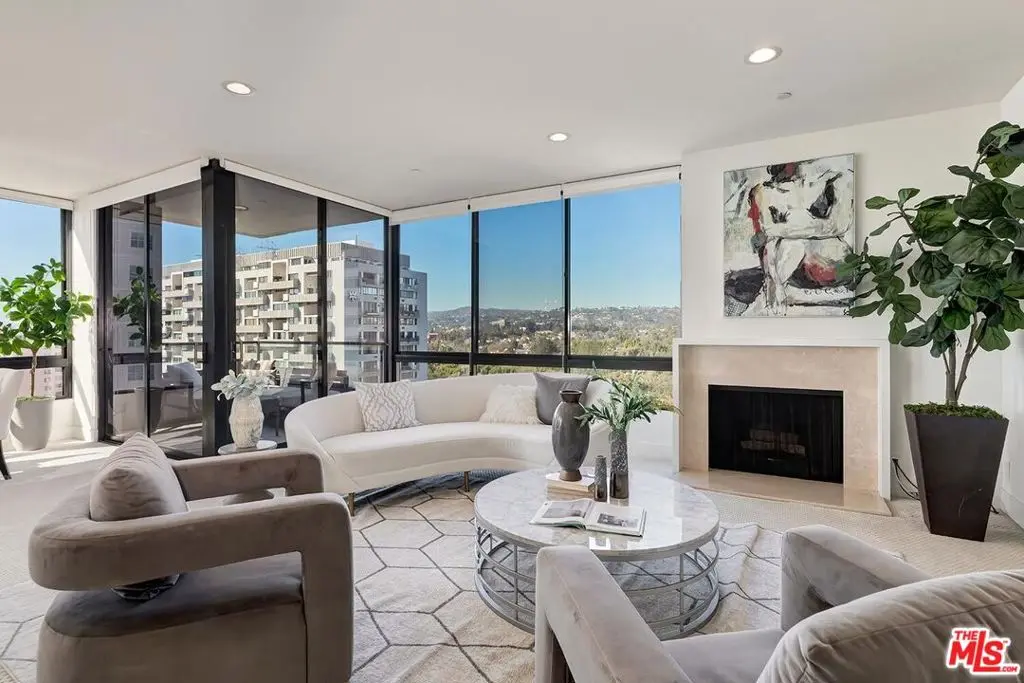 Condominium for sale at 10350 Wilshire Boulevard 1102, Los Angeles, CA featuring 2 beds and 3 baths