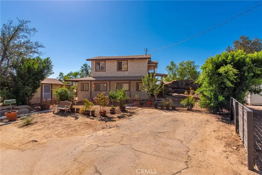 23520 EHLERS, Chatsworth, CA — listing photo 1