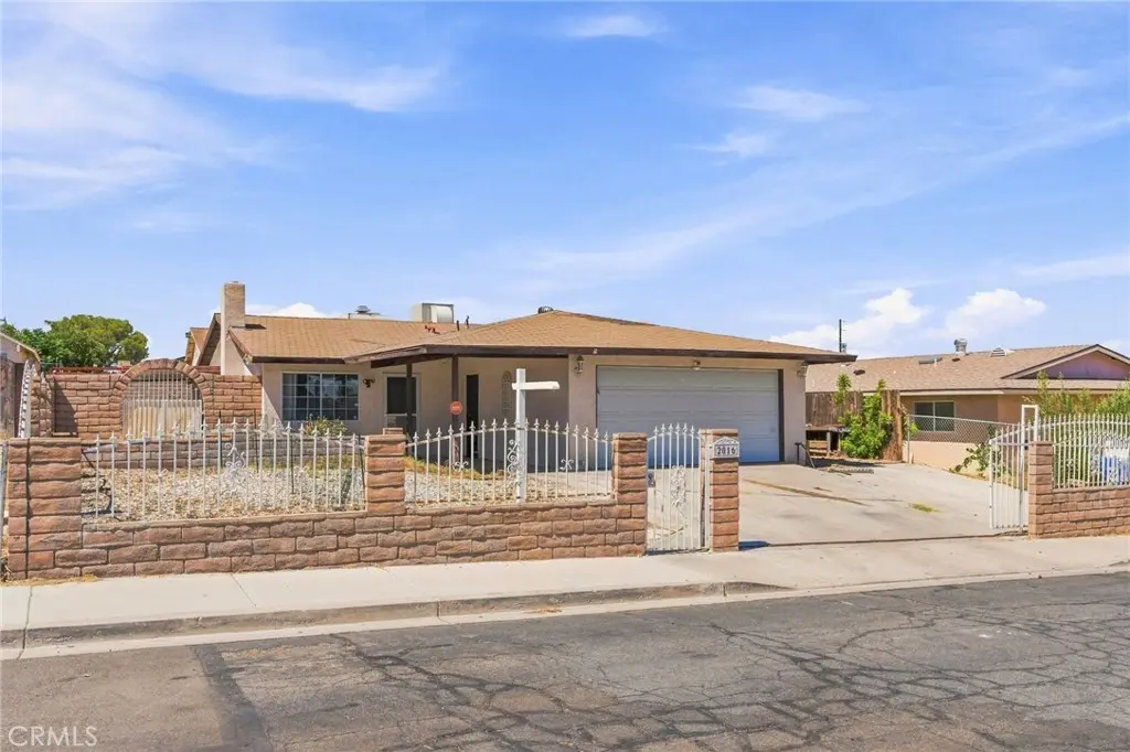 2016 Notre Dame Court, Barstow, CA — listing photo 1