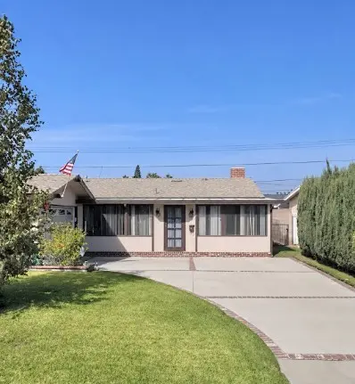 Residential Lease for rent at 15523 La Fortuna, La Mirada, Los Angeles County, CA featuring 4 beds and 2 baths