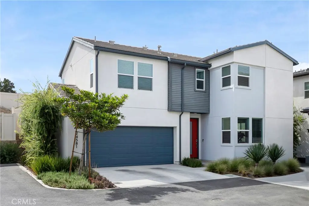 Townhouse for sale at 24581 Sonieta Court, Corona, CA featuring 3 beds and 3 baths