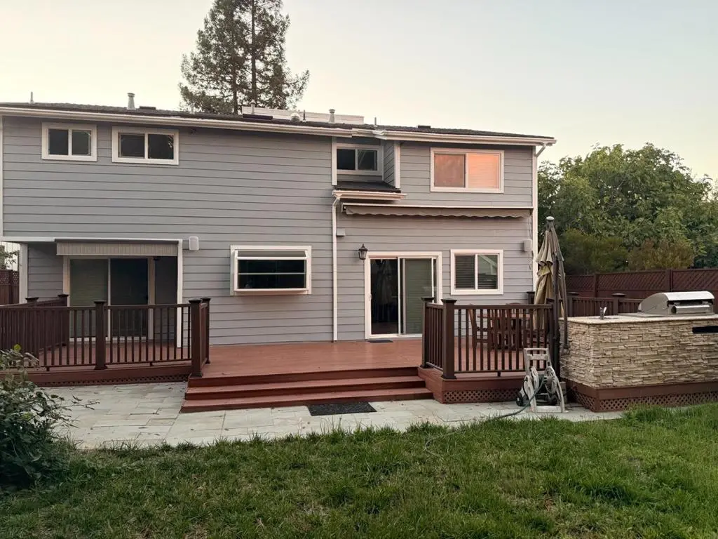 2121 Valparaiso Avenue, Menlo Park, CA — listing photo 1