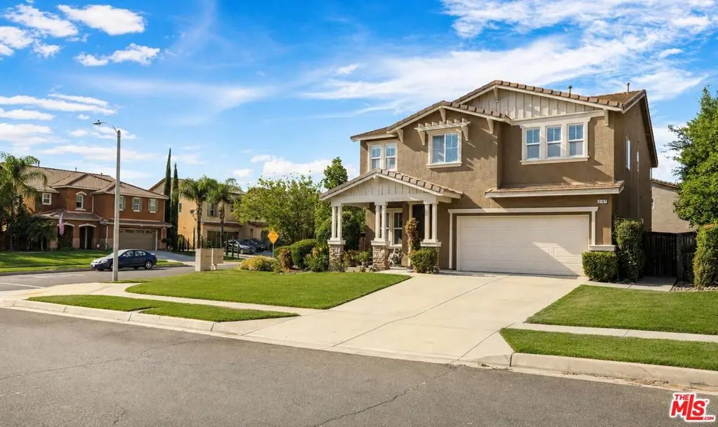 2167 Snowberry Lane, Mentone, CA — listing photo 1
