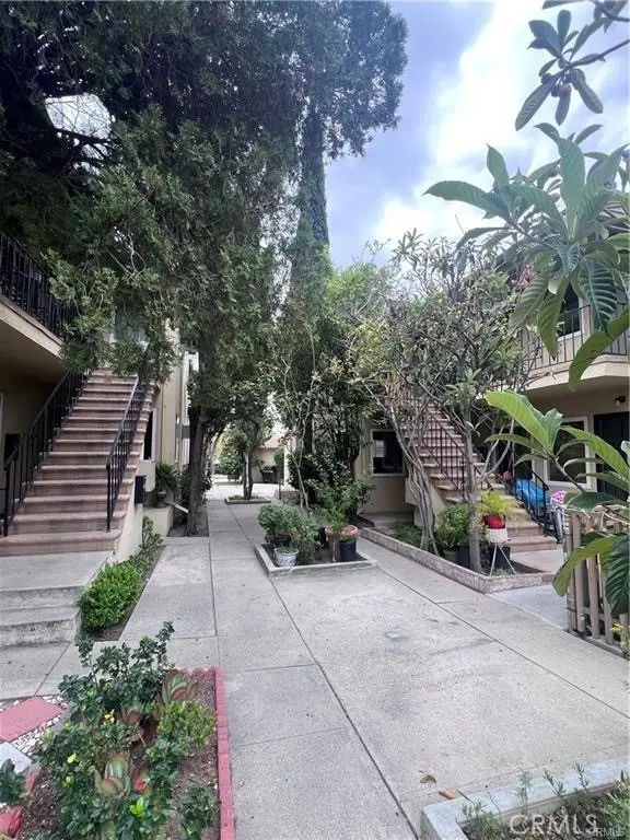 12542 Vanowen Street, North Hollywood, CA — listing photo 1