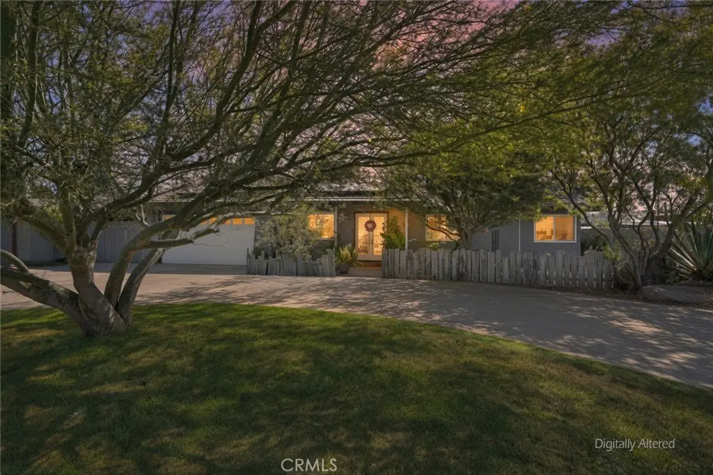 1320 Beaumont Avenue, Beaumont, CA — listing photo 1