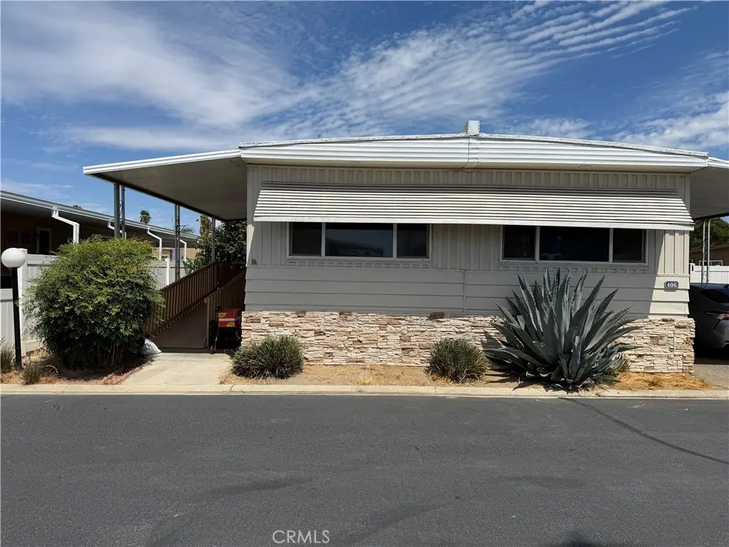Manufactured In Park for sale at 3825 Crestmore 406, Riverside, CA featuring 3 beds and 2 baths