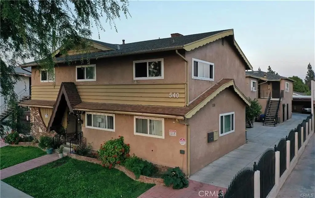 Apartment for rent at 540 S 6th E, Montebello, CA featuring 1 bed and 1 bath