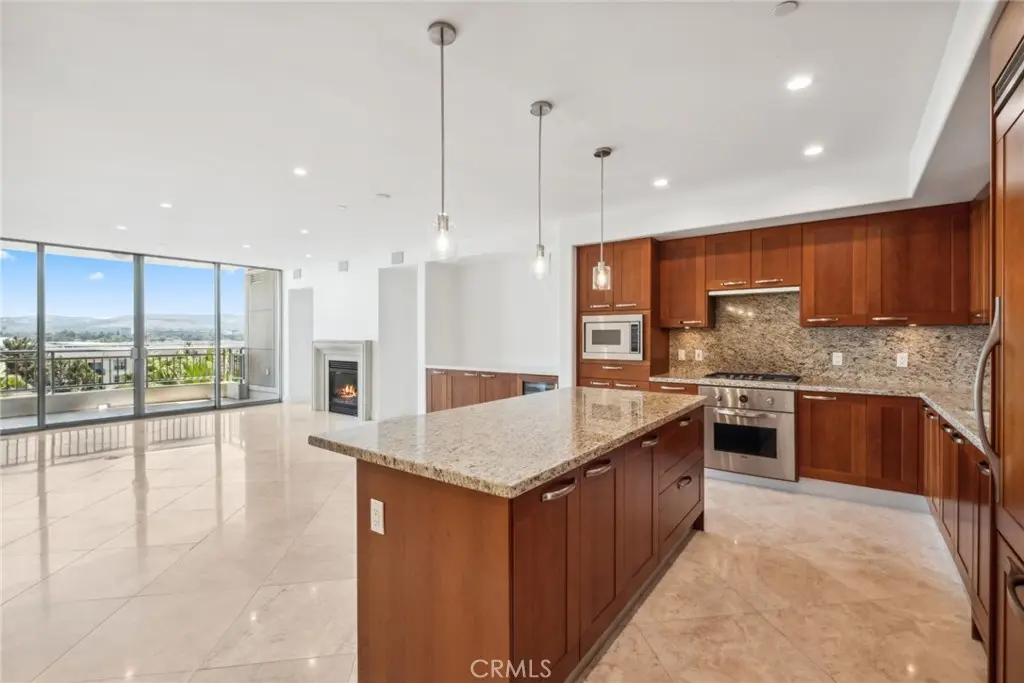 Condominium for rent at 5064 Scholarship, Irvine, CA featuring 1 bed and 2 baths