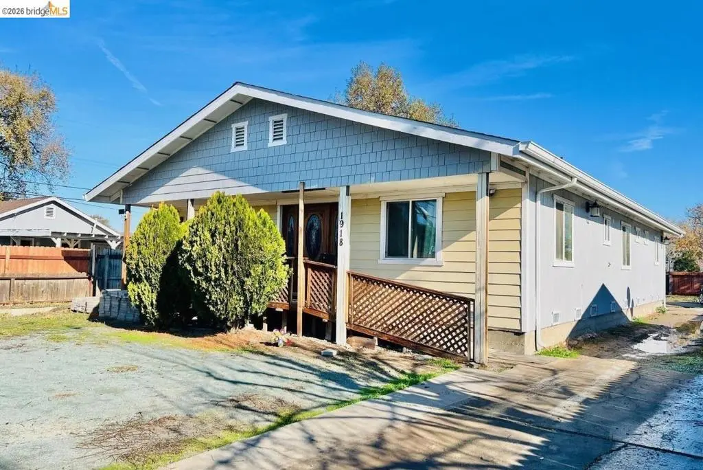 Triplex for sale at 1918 S Olive Ave, Stockton, CA