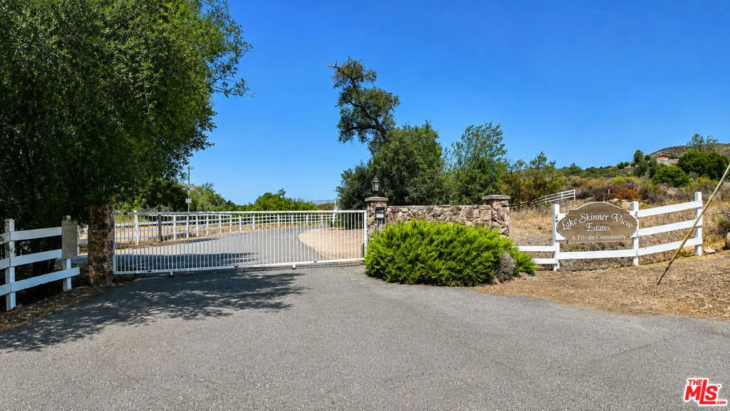 35306 Lake Summit Dr, Temecula, CA — listing photo 1