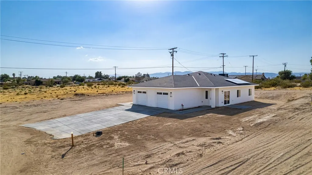 21760 Ives, California City, CA — listing photo 1