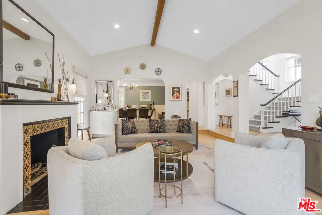 Single Family Residence for rent at 2330 Midvale Avenue, Los Angeles, CA featuring 5 beds and 4 baths