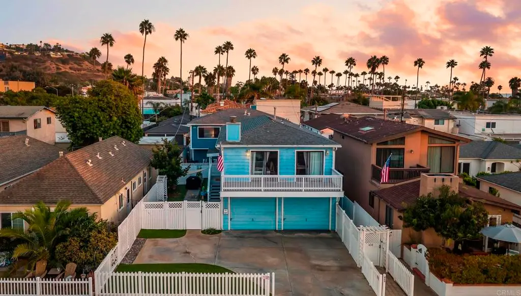 Duplex for sale at 429 33 Nautilus Street, La Jolla, San Diego County, CA