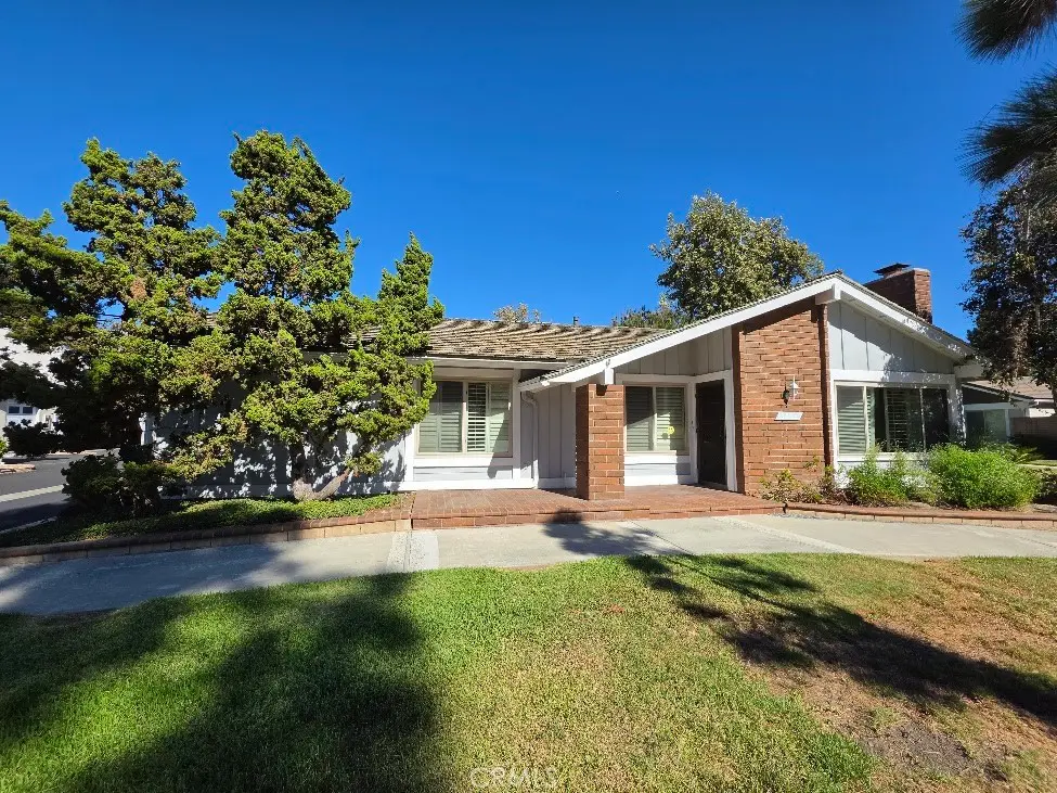 3709 S Sea Cliff, Santa Ana, CA — listing photo 1