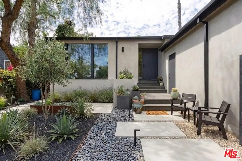 Single Family Residence for sale at 7102 Pacific View Drive, Los Angeles, CA featuring 3 beds and 3 baths