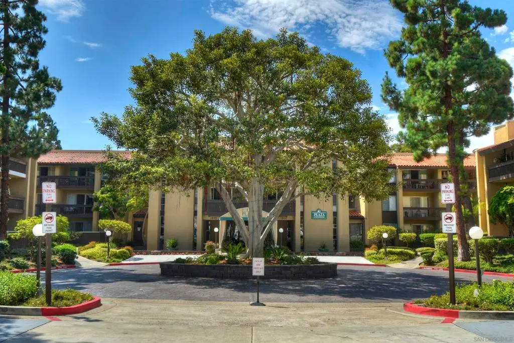 Condominium for sale at 1775 Diamond Street 221, San Diego, CA featuring 1 bed and 1 bath