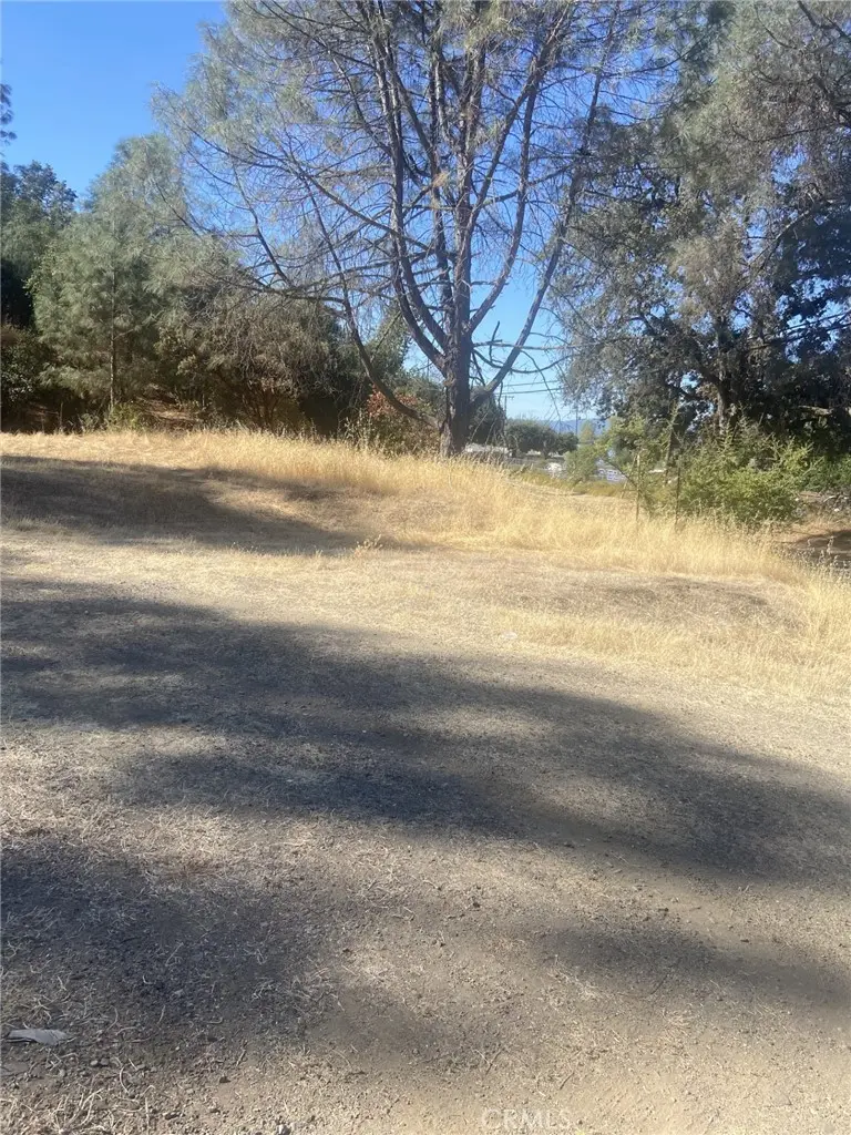 3382 Country Club Drive, Lucerne, CA — listing photo 1