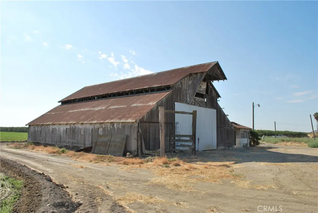 11998 Wilson, Los Banos, CA — listing photo 1