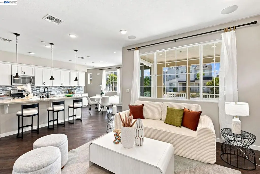 Condominium for sale at 37659 Shelter Rd, Newark, CA featuring 3 beds and 3 baths