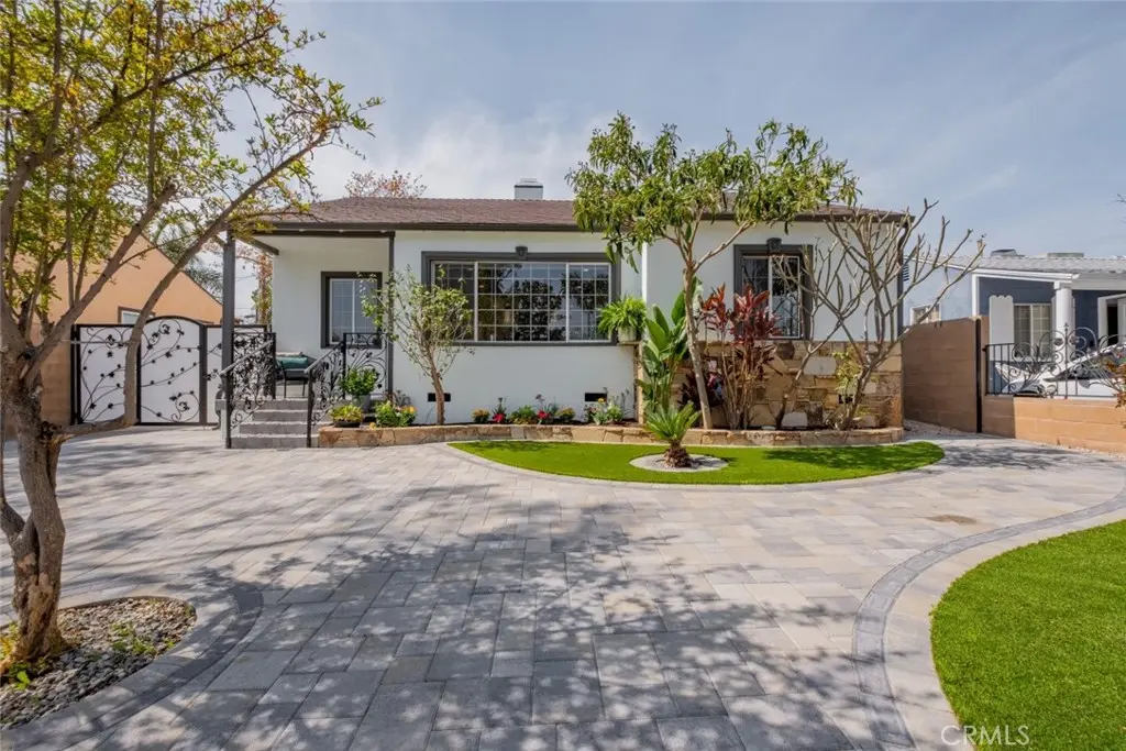 Single Family Residence for rent at 1735 N Lima St, Burbank, CA featuring 2 beds and 1 bath