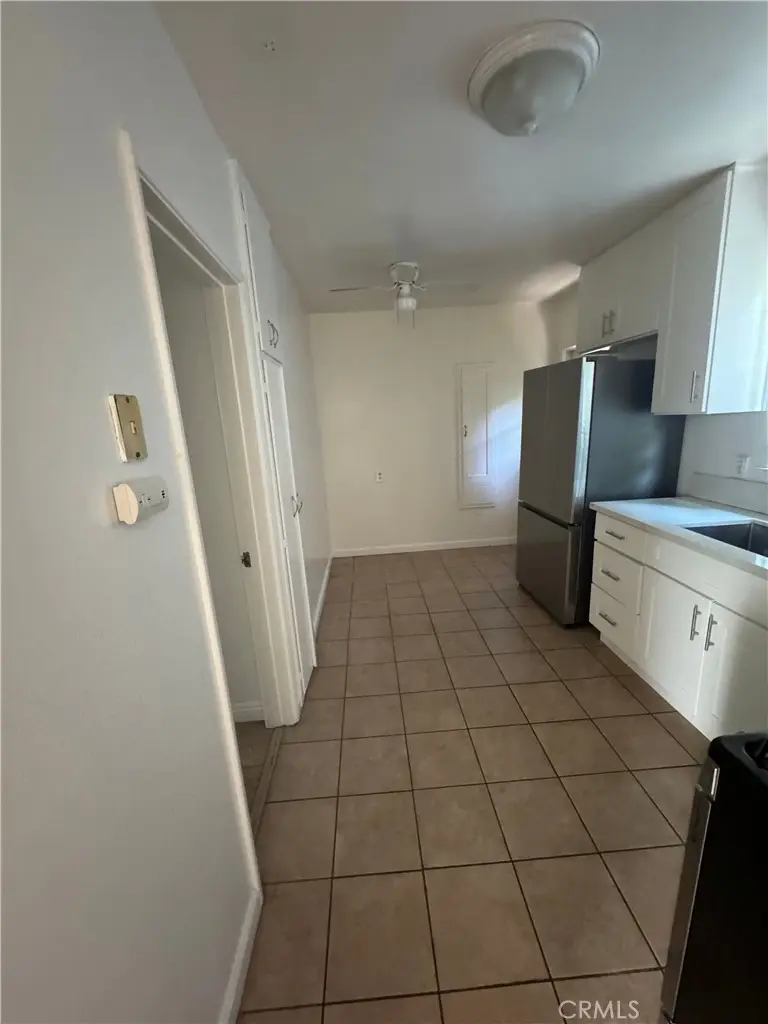 Residential Lease for rent at 50 harkness, Pasadena, Los Angeles County, CA featuring 1 bed and 1 bath