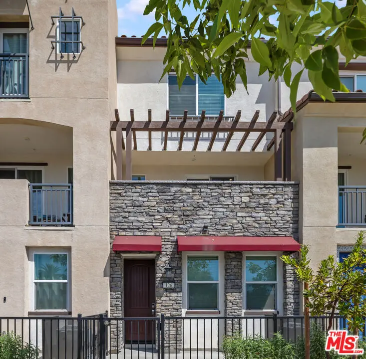 126 Dove Lndg, Covina, CA — listing photo 1