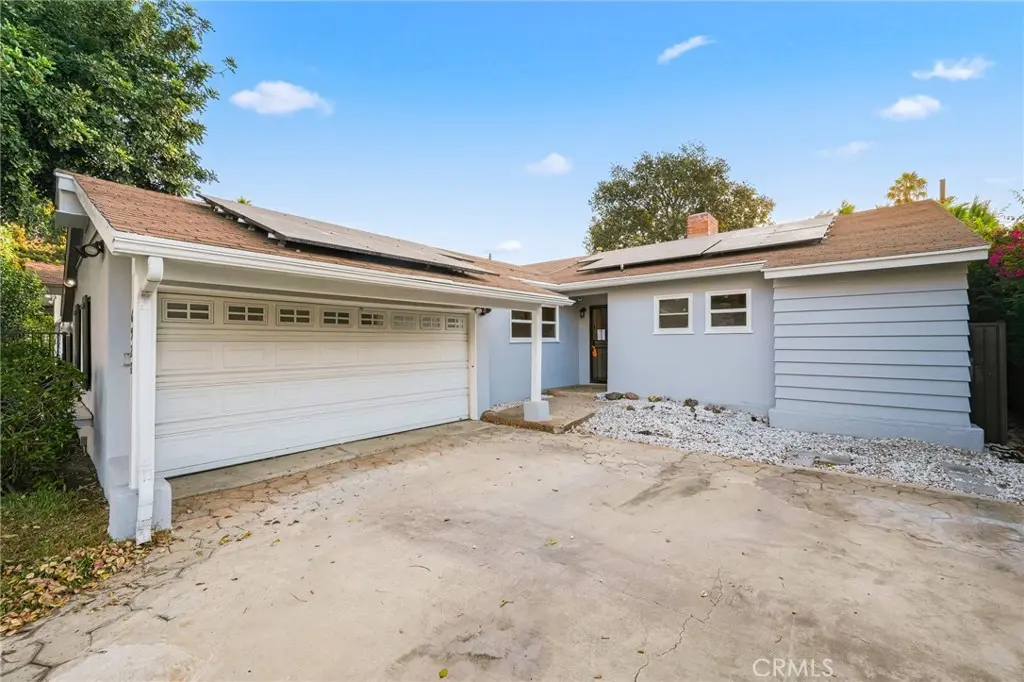 6928 Vanscoy, North Hollywood, CA — listing photo 1